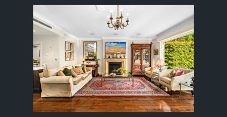 Enchantingly Art Deco - Photo 2