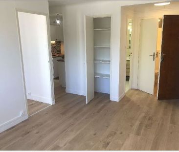 Appartement 2 pièces 35m2 MARSEILLE 8EME 760 euros - Photo 1