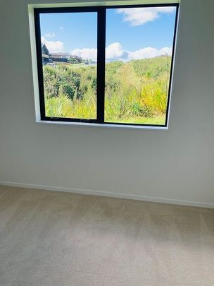 2 bedroom granny private entrance kitchen living - Photo 1