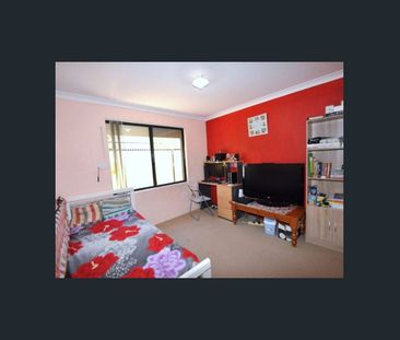 SOLAR PANELS! MODERN SECURE FAMILY HOME! AIR CONDITIONED! LOW MAINT... - Photo 5