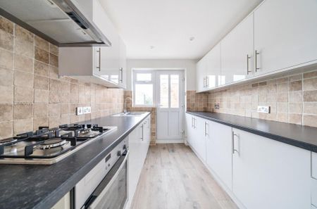 2 bedroom apartment to rent - Photo 5