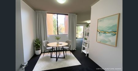 Newly renovated apartment, immaculately presented​! - Photo 2