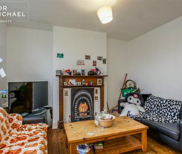 4 bedroom terraced house to rent - Photo 4