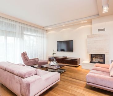 Dom dla rodziny 280m2, 6 pokoi, Bielawa - Фото 1