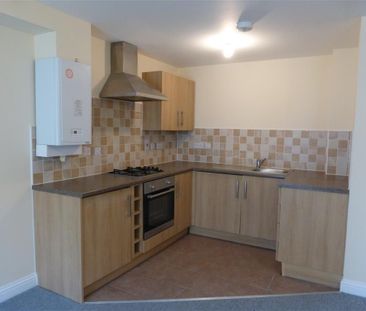 Twickenham Close, Swindon - Photo 1