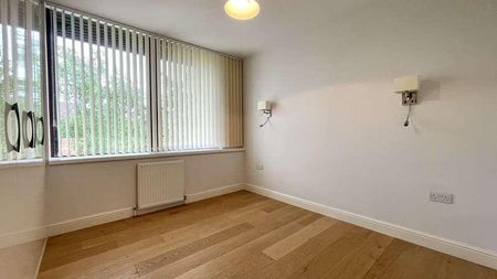 Ancells Road, Fleet, Hampshire, GU51 - Photo 2