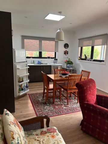 Clifton Springs - Photo 2