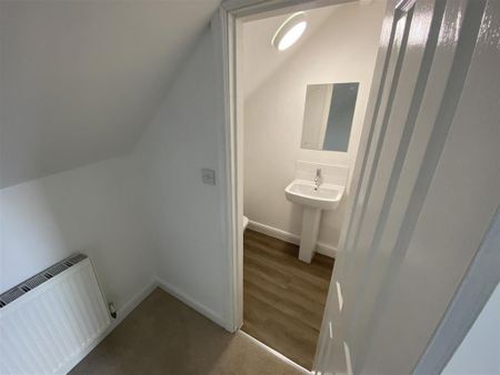 3 bedroom terraced house to rent - Photo 5