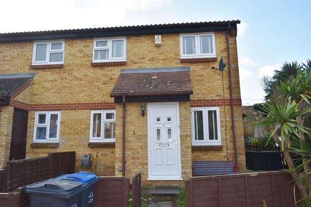 Spring Grove, Tooting Borders, CR4 - Photo 1