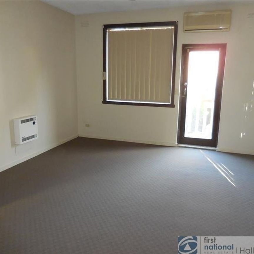 1 / 29 Hemmings Street, Dandenong - Photo 1