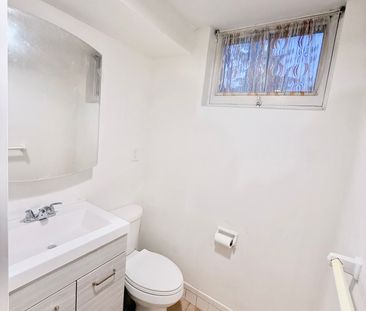 For Lease - 27 Manadon Drive, Toronto, Ontario - Photo 4