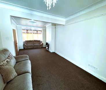 3 bedroom terraced house to rent - Photo 2