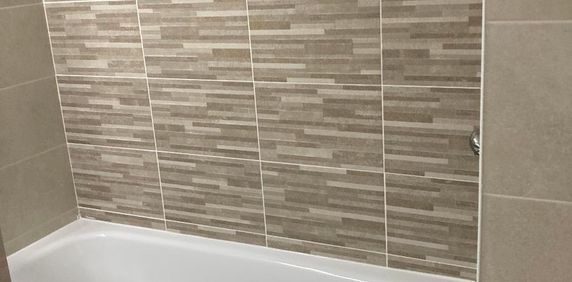 Location Appartement 3 pièces 56m² DRAGUIGNAN 83300 - Photo 2