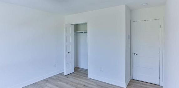 PROMO - SAINT-CHARLES - APPARTEMENT 4½ À LOUER POUR JUILLET - Photo 2