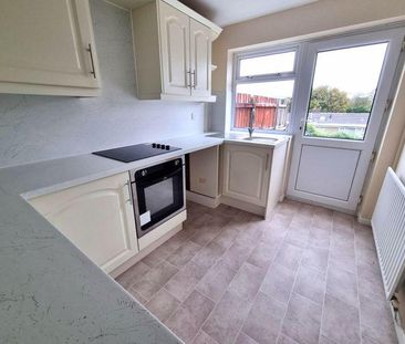 3 bedroom terraced house to rent - Photo 5