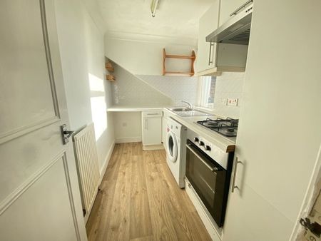 1 bedroom apartment to rent - Photo 2