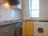 One double bedroom unfurnished top floor flat with a roof terrace - Photo 5