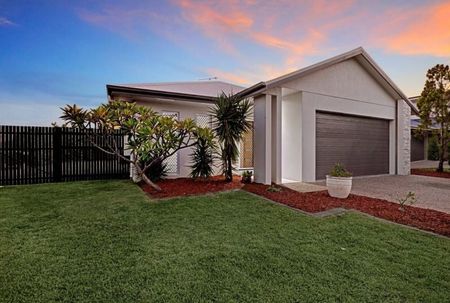 13 Mariala Court, Bushland Beach - Photo 2