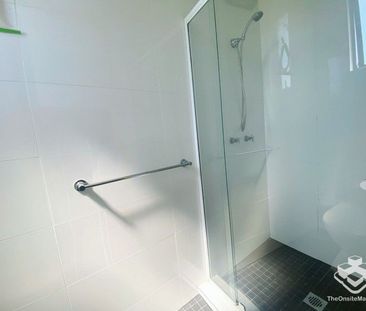 Furnished Double-Bed Studio Available Now - Photo 5