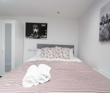 Studio to rent - Photo 2
