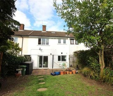 Milton Drive, Borehamwood, Hertfordshire, WD6 - Photo 3