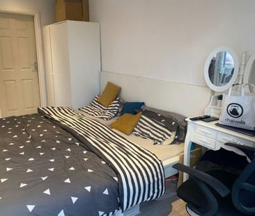 Studio Flat, Wood End Way, UB5 - Photo 2