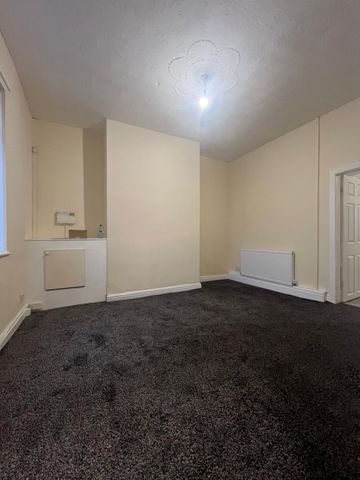 Scholefield Lane, Wigan, , UK - Photo 2