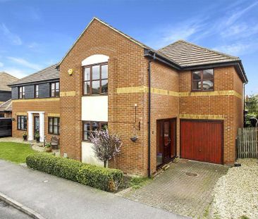4 bedroom detached house to rent - Photo 3