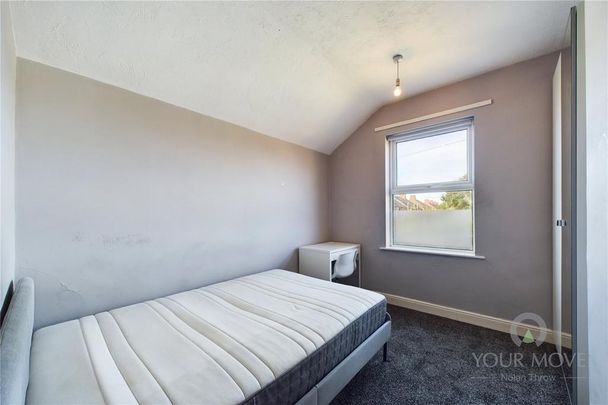 1 bedroom in a house share to rent - Photo 1