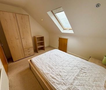 2 bedroom flat to rent - Photo 3