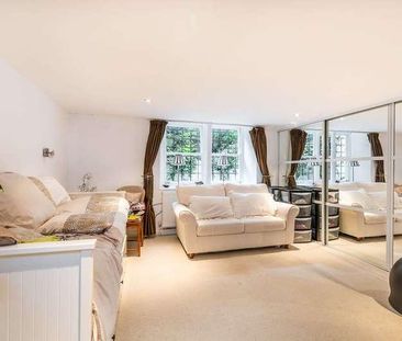 Sheen Road, Richmond Hill, TW9 - Photo 3