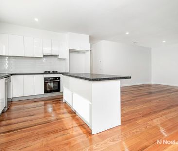 2/8 Fyfe Avenue, RINGWOOD - Photo 3
