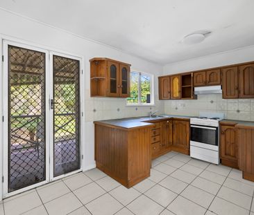 YOUR NEW FAMILY HOME AWAITS YOU! - Photo 2