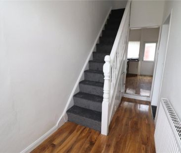 3 bedroom terraced house to rent - Photo 3
