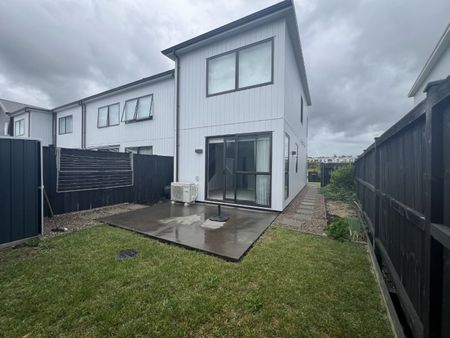 21 Koura Drive, Red Beach - Photo 2