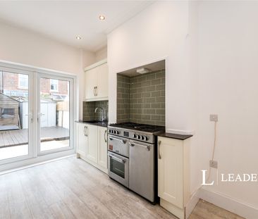3 bedroom house to rent Empshott Road, PO4 - Photo 5