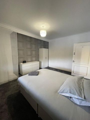 1 bedroom house of multiple occupation to rent - Photo 2