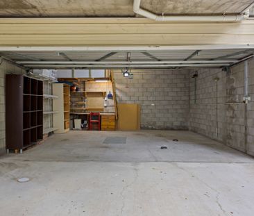 Spacious Two Bedroom Apartment with Balcony in Prime Location - Photo 1