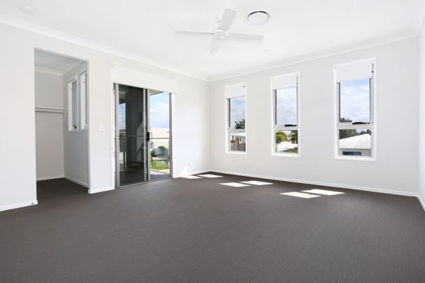 Luxury Family Home - Photo 1