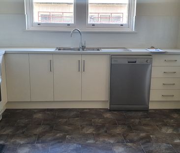 2 Martin Street GLYNDE SA 5070 - Photo 2