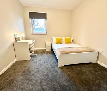 West Pilton Gardens, Pilton, Edinburgh, EH4 4EF - Photo 6