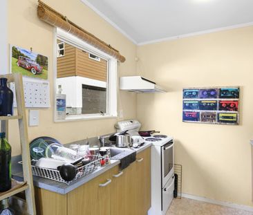 Beautiful 2-Bedroom Standalone Home in Peaceful Vogeltown – $585pw ... - Photo 3