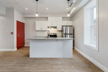 90 John Street South apartment — Hamilton, ON (2-Bedroom) - 2 Bedroom - Photo 5