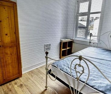 5 bedroom property to rent - Photo 1