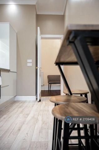 3 bedroom flat to rent - Photo 5