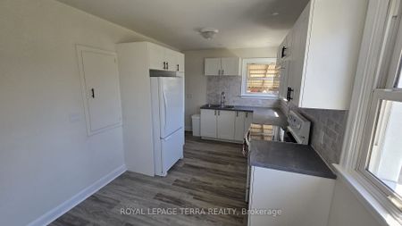 For Lease - 779 Whitman Crescent, Oshawa, Ontario - Photo 4