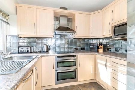 2 bedroom apartment to rent Warrenne Keep, Stamford, PE9 - Photo 5