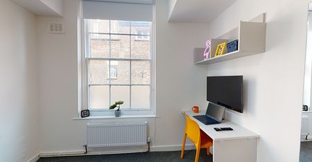 Flat 1, 66 Mount Pleasant, University Campus - Photo 3