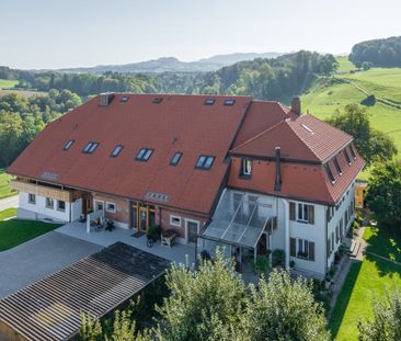 4.5 Zimmerwohnung. im 1. Stockwerk von 122 m2 inklusive zwei Lauben... - Photo 5