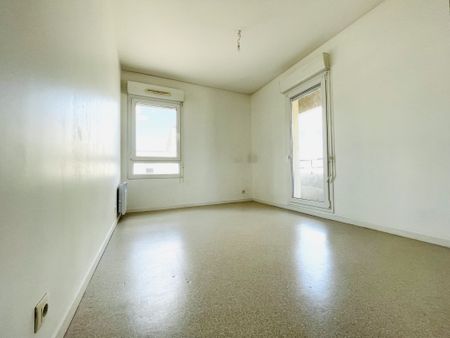 Location Appartement 3 pièces 67m² AMIENS 80000 - Photo 3